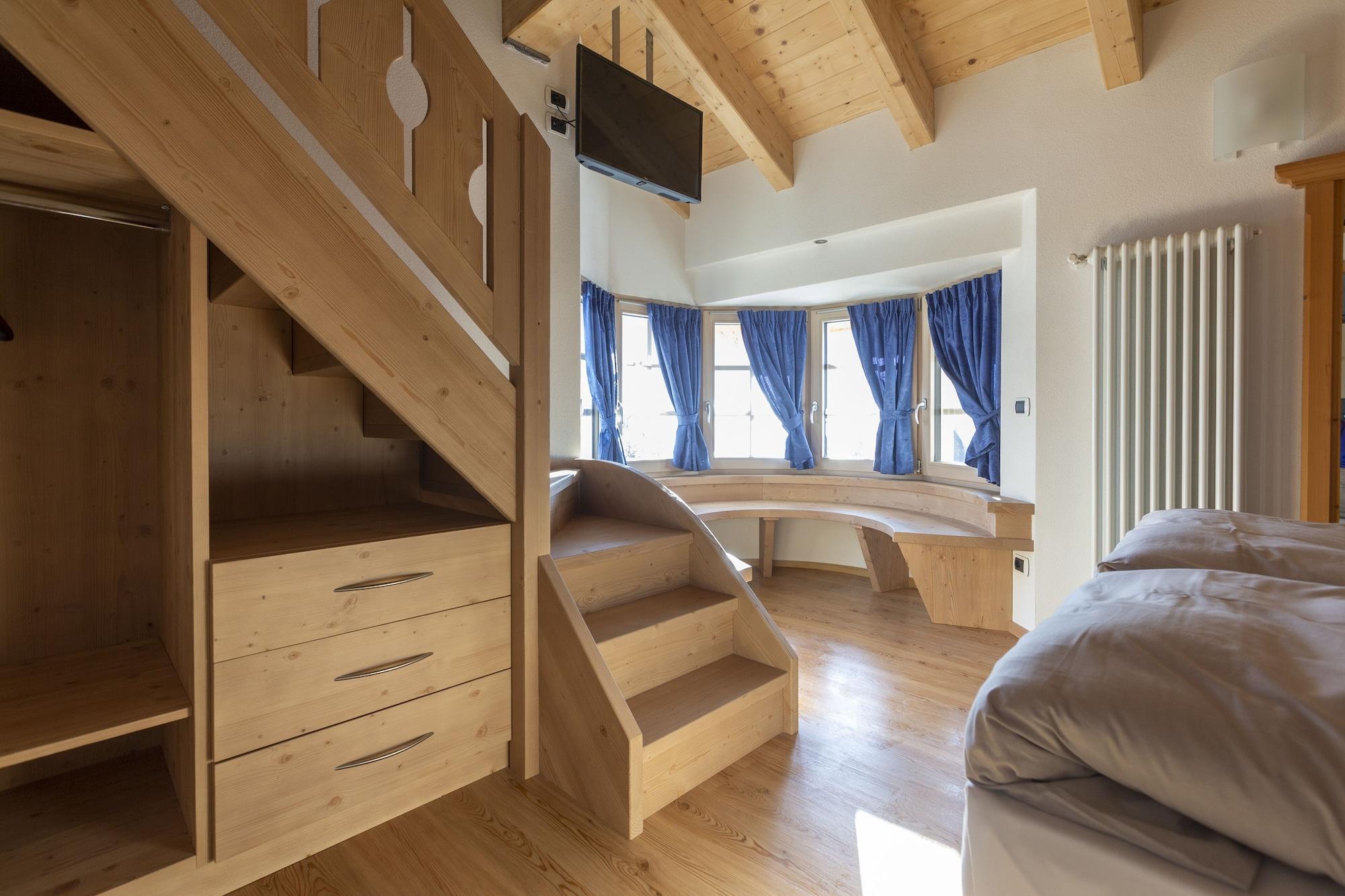 Hotel "La Suisse" Livigno Exterior photo