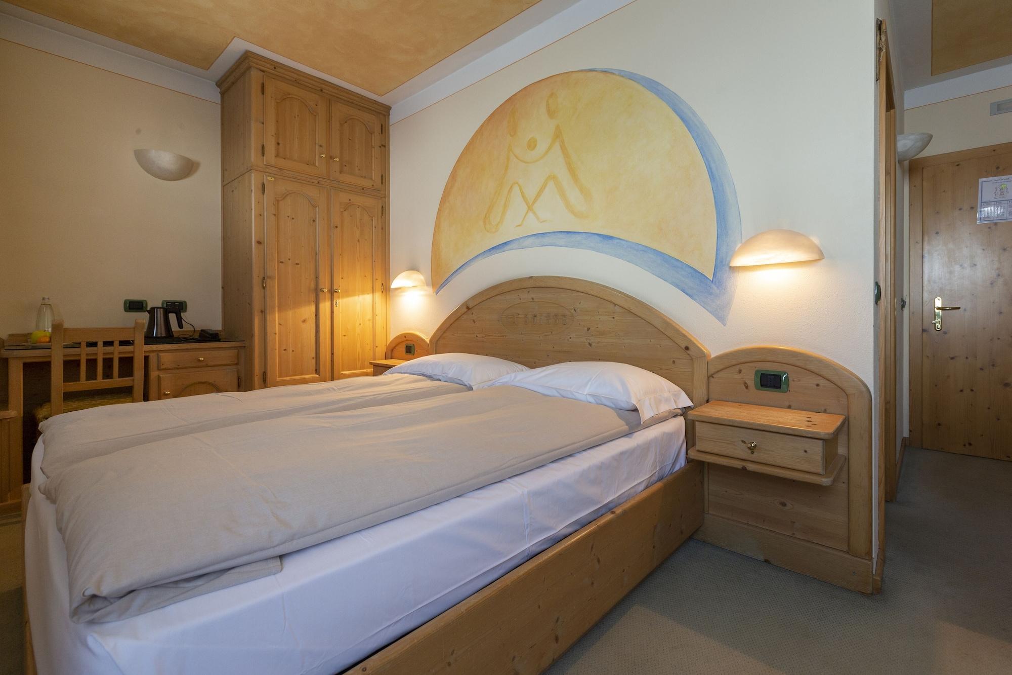 Hotel "La Suisse" Livigno Exterior photo
