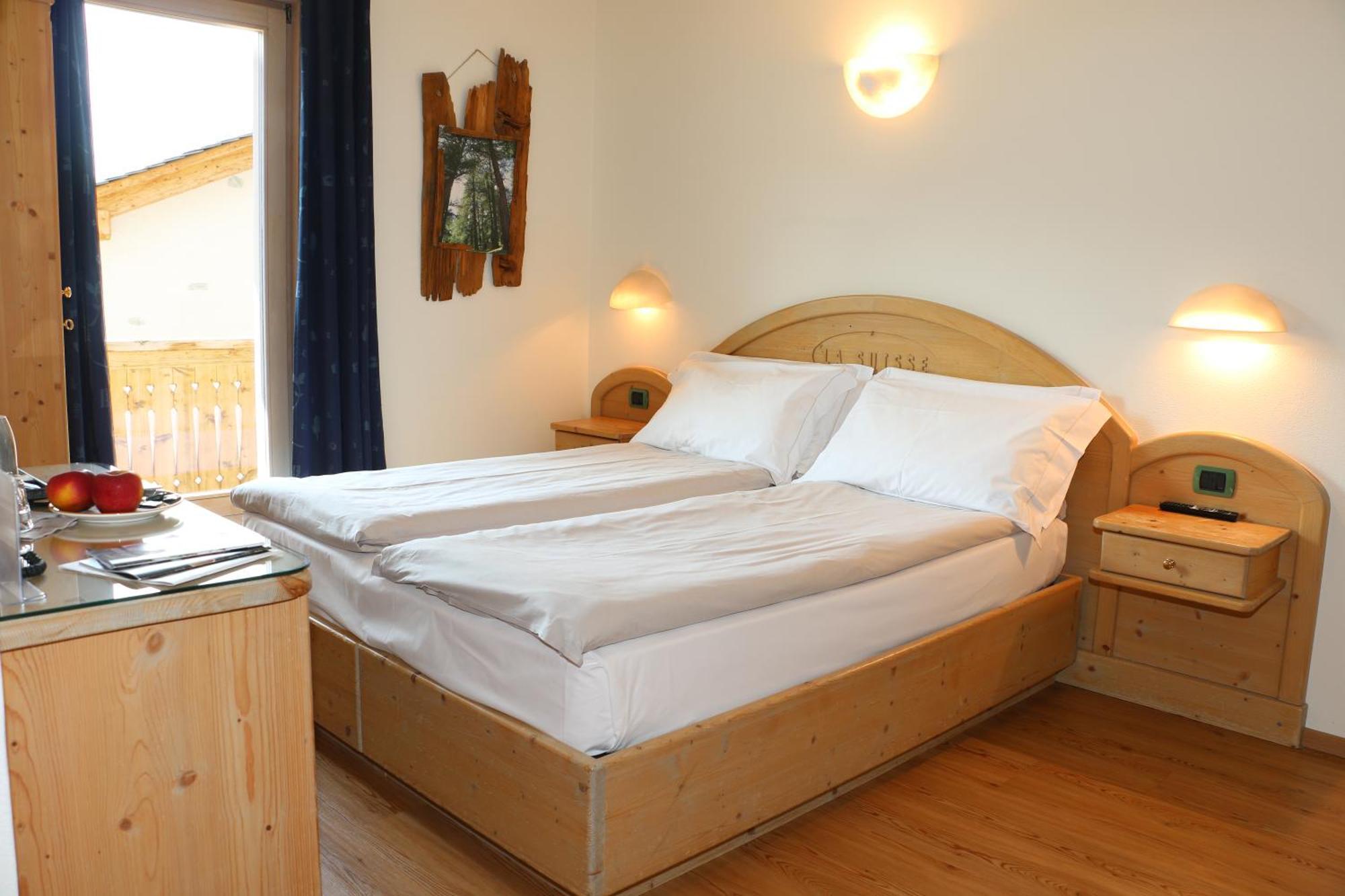 Hotel "La Suisse" Livigno Exterior photo