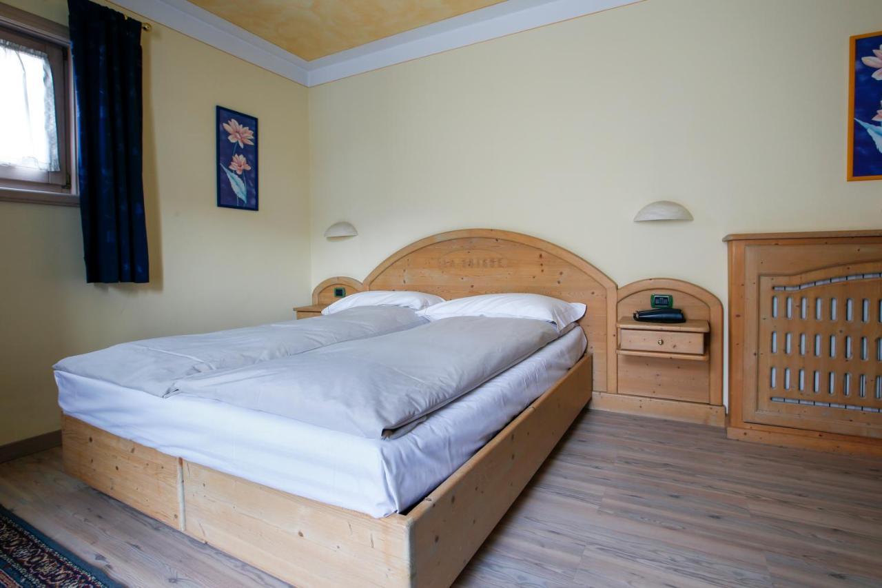 Hotel "La Suisse" Livigno Exterior photo